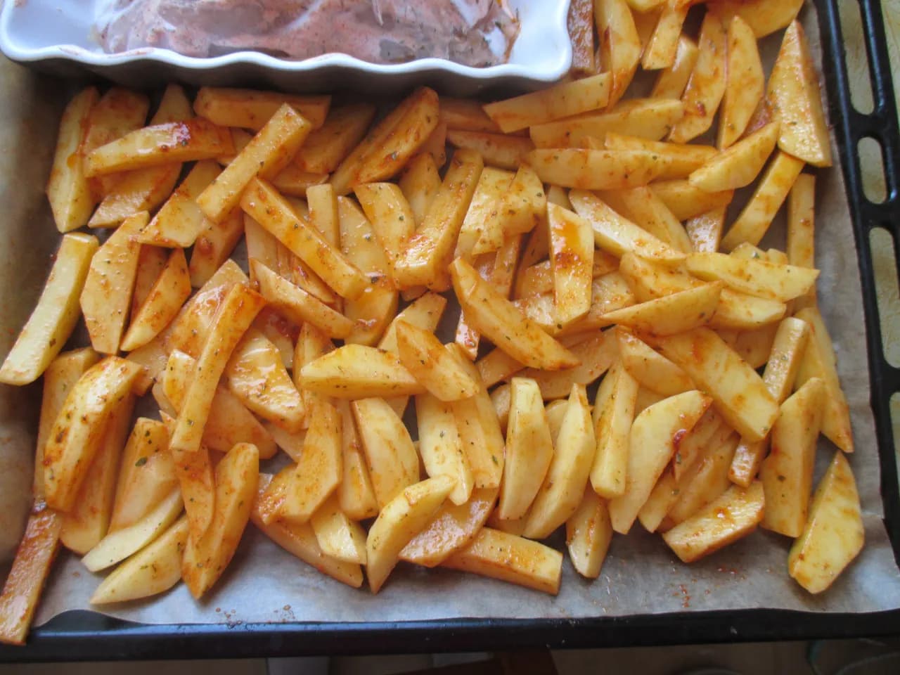 Ile robią się frytki w piekarniku? Odkryj idealny czas pieczenia