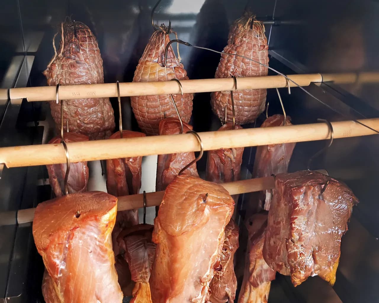 Wędzarnia ALWI grill - odkryj, jak wędzić i grillować z pasją